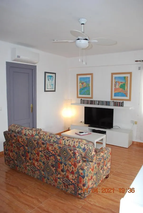 Chez Alison! Central Nerja Apt Espanha