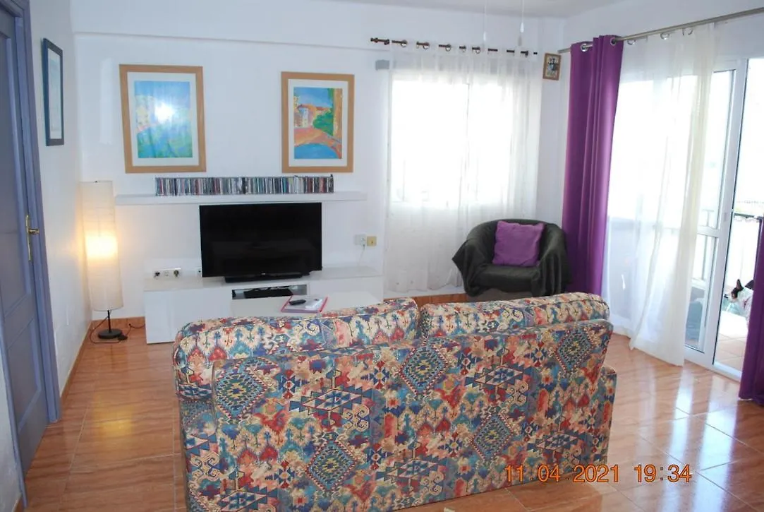 Chez Alison! Central nerja apt Apartamento